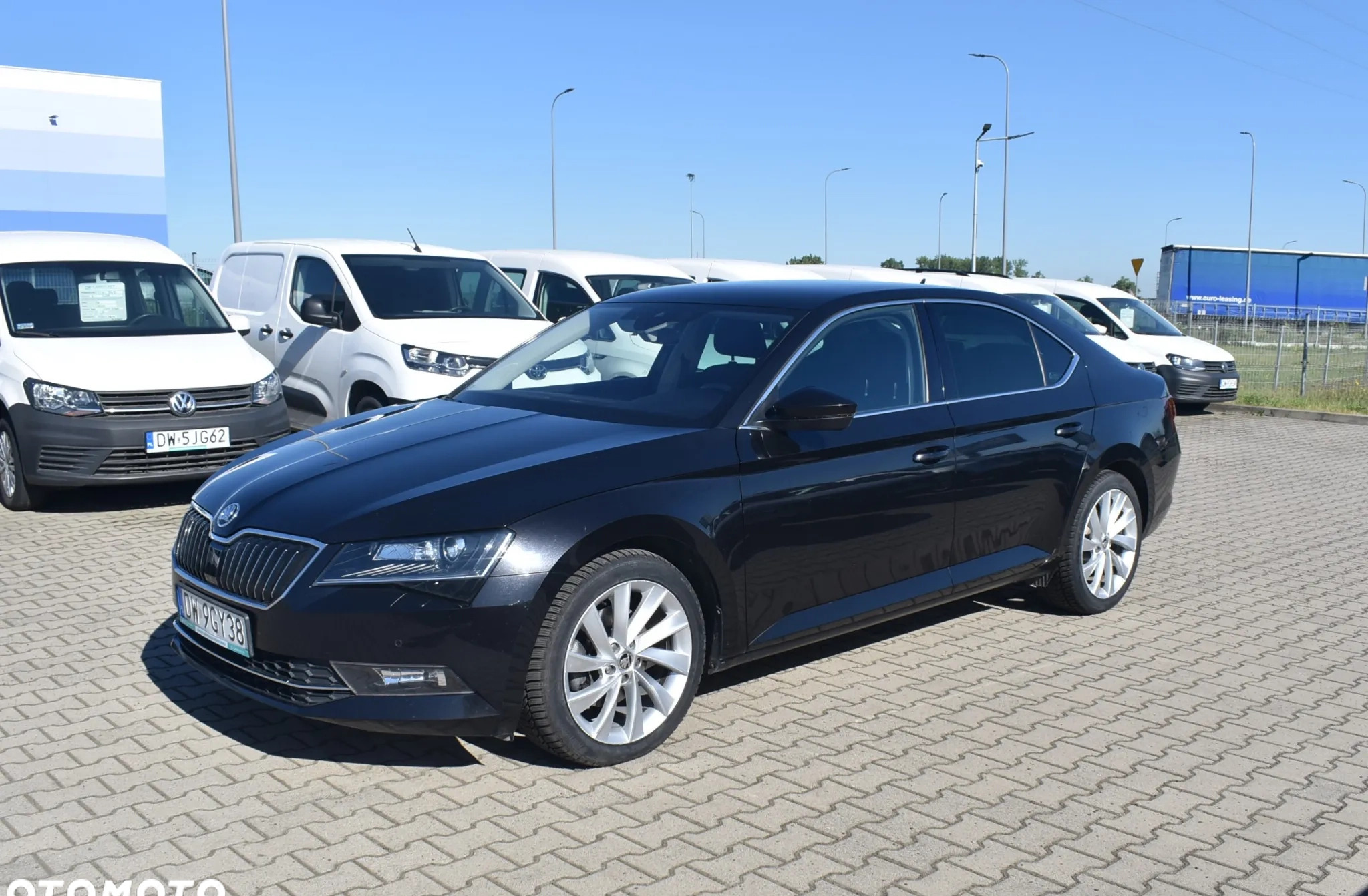 Skoda Superb cena 91800 przebieg: 174127, rok produkcji 2019 z Rzgów małe 781